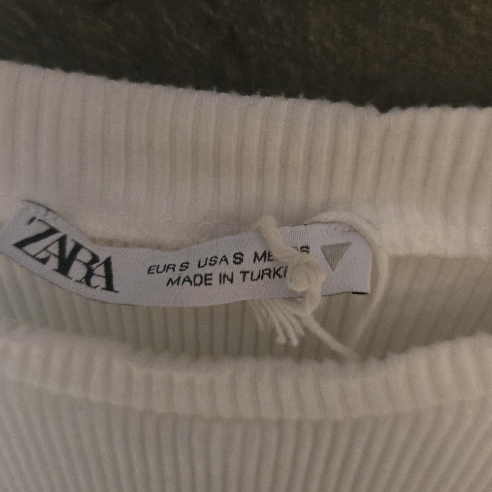 Zara Cream Ribbed Top with Sheer Puff Sleeves - Picture 4 of 5